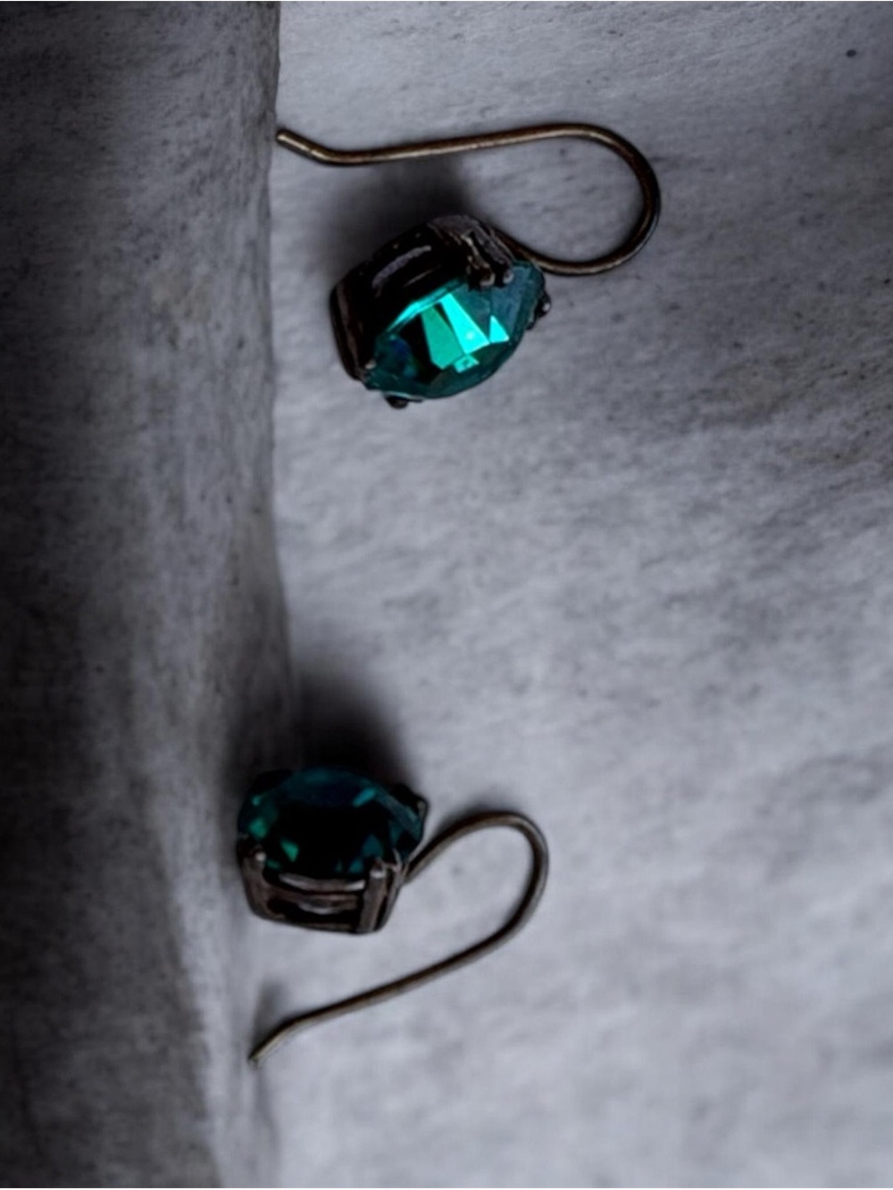 Emerald Green Crystal Drop Earrings